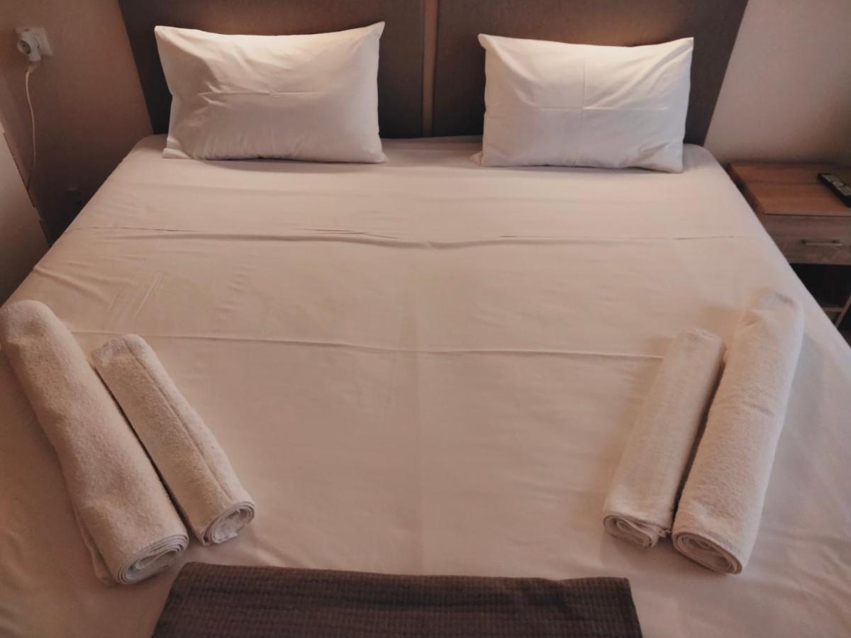 Hotel Golden Star Agia Marina  Zewnętrze zdjęcie