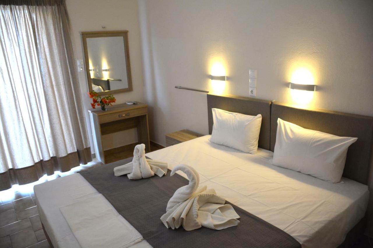 Hotel Golden Star Agia Marina  Zewnętrze zdjęcie